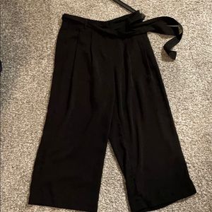 Black goucho pant
